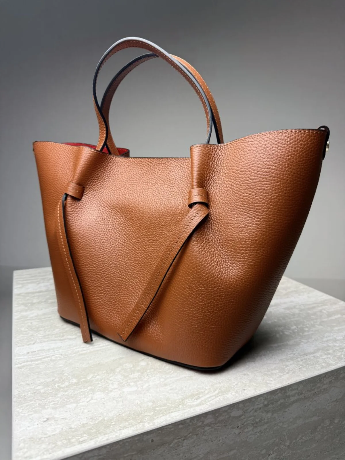 KOŽENÁ KABELKA CAMEL