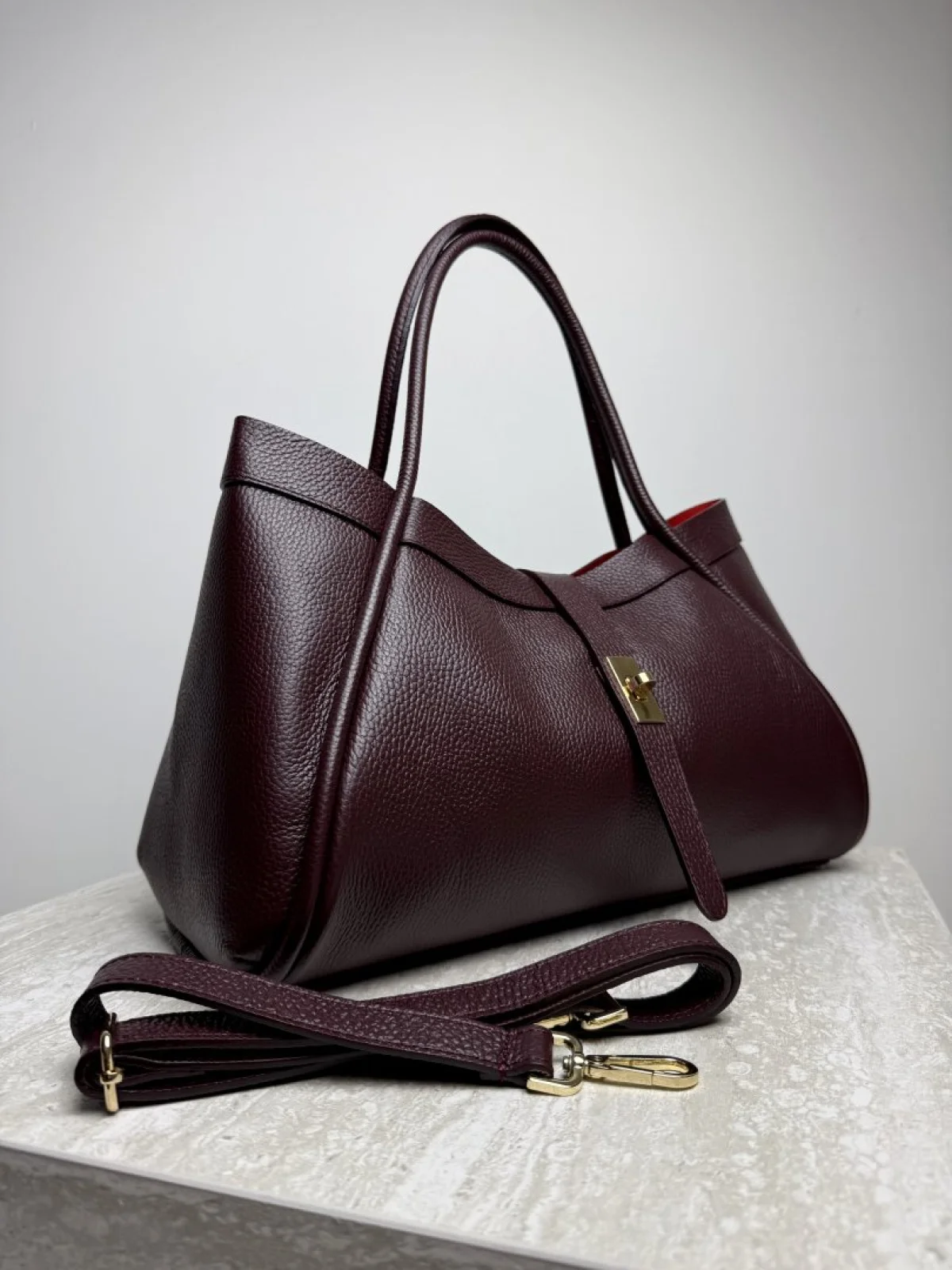 KOŽENÁ KABELKA BORDÓ II