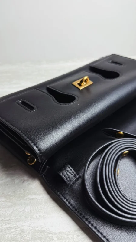 KOŽENÁ KABELKA LONG