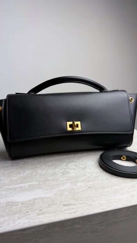 KOŽENÁ KABELKA LONG