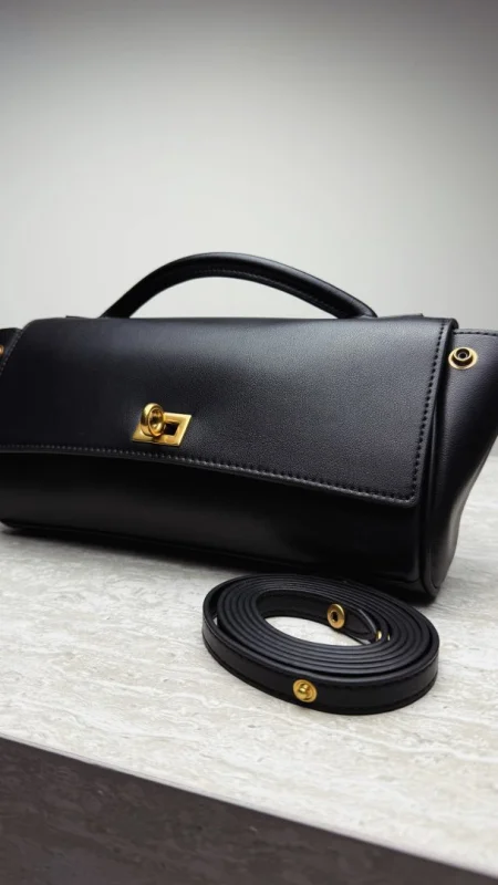 KOŽENÁ KABELKA LONG