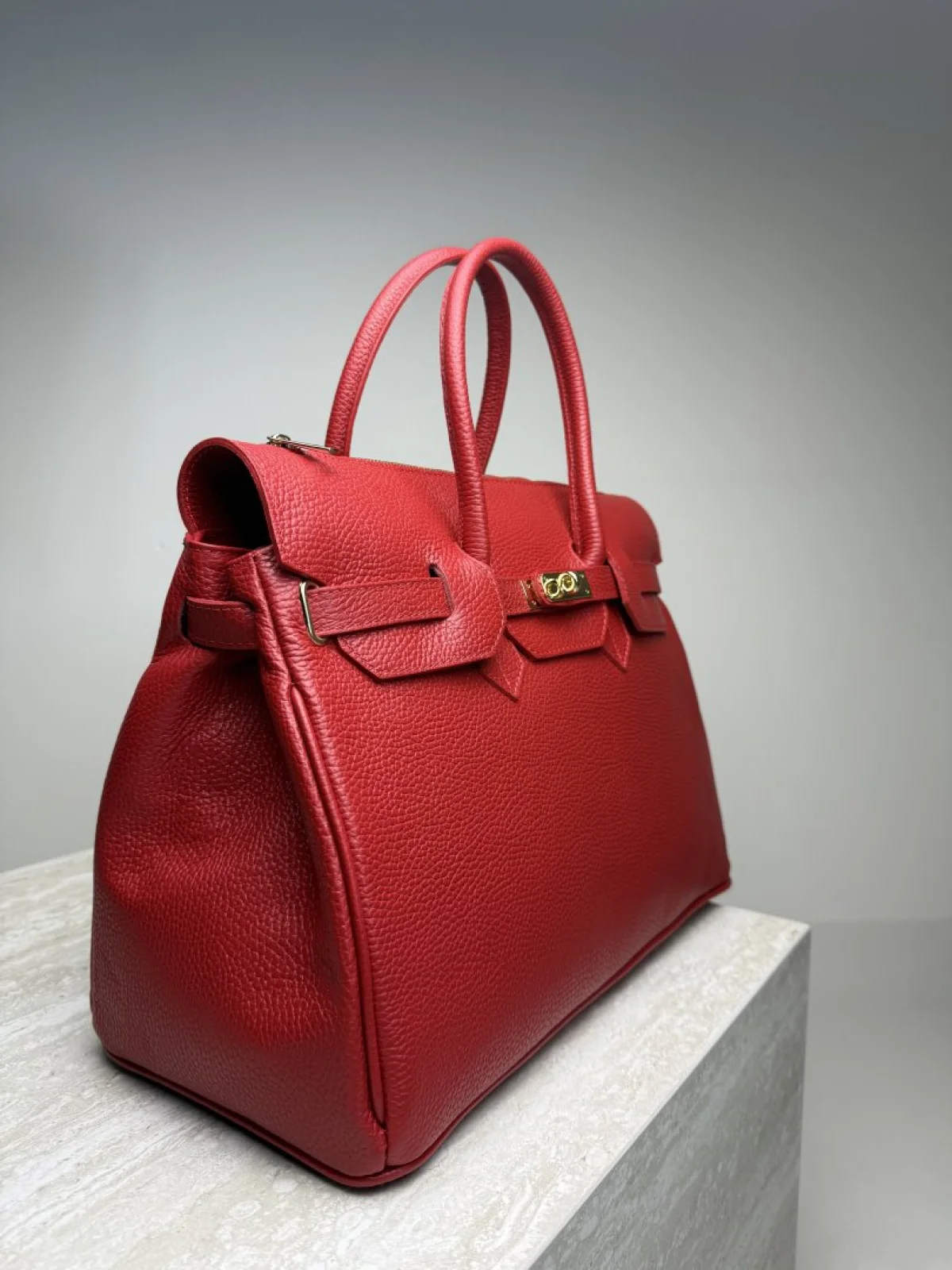 KOŽENÁ KABELKA RED