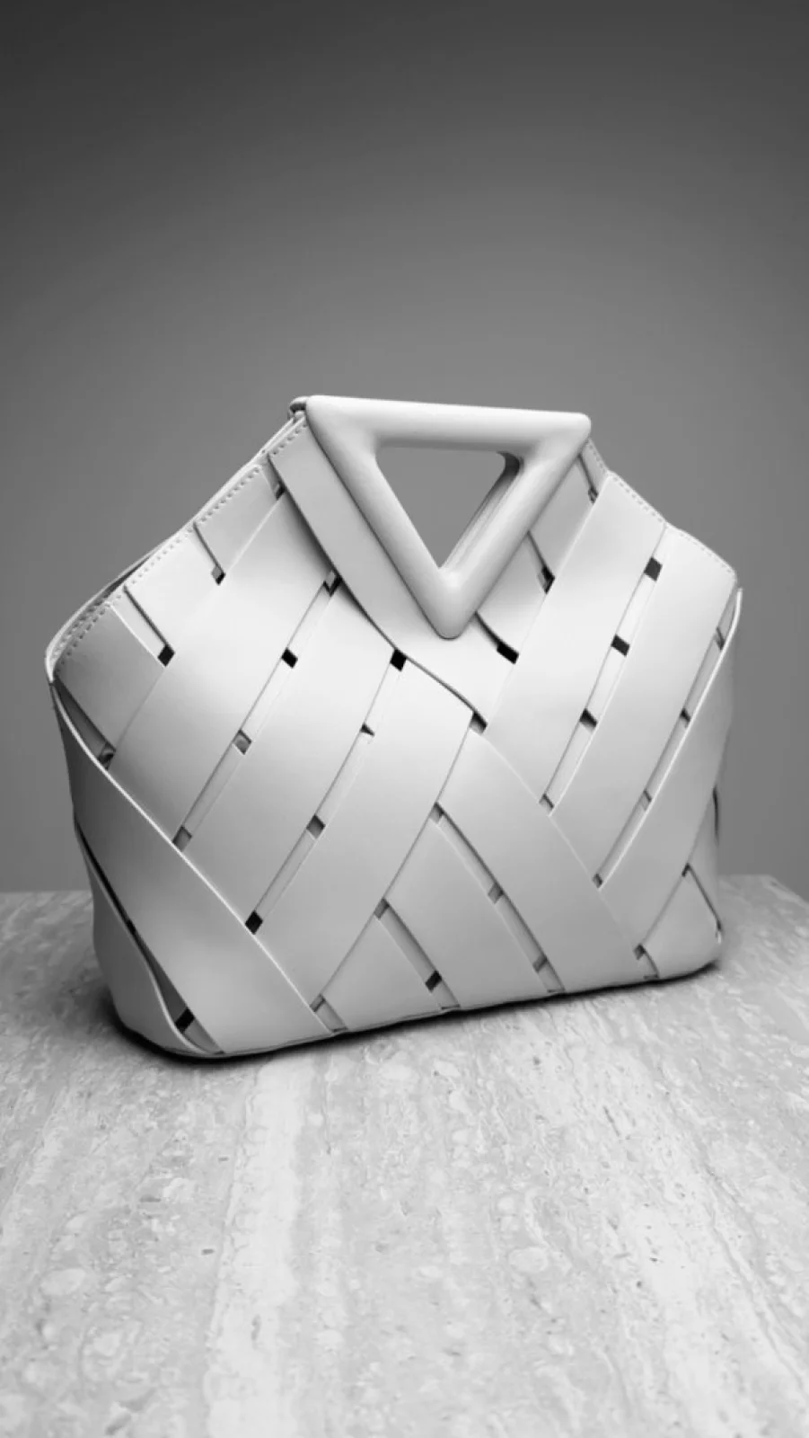 KOŽENÁ KABELKA CREAM II