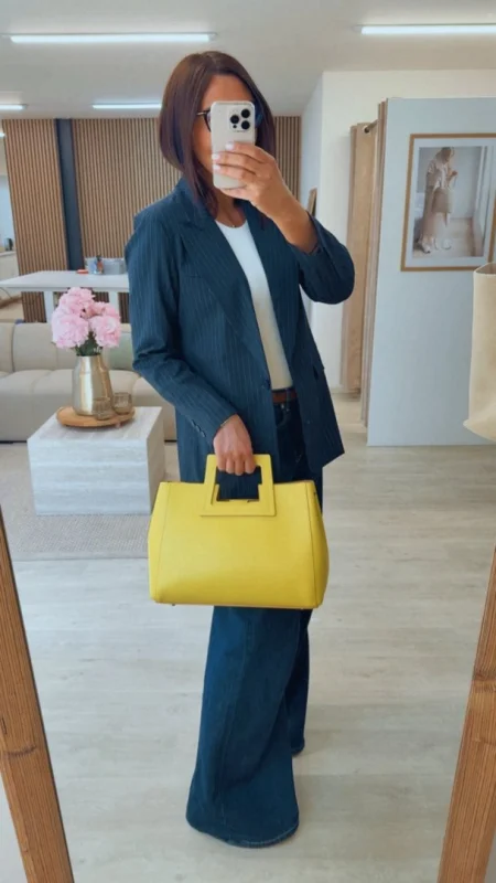 MODRÉ SAKO S PROUŽKY