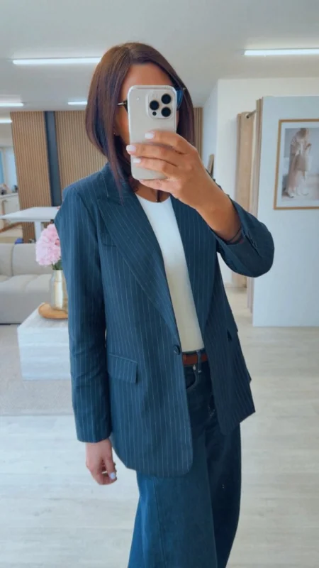 MODRÉ SAKO S PROUŽKY