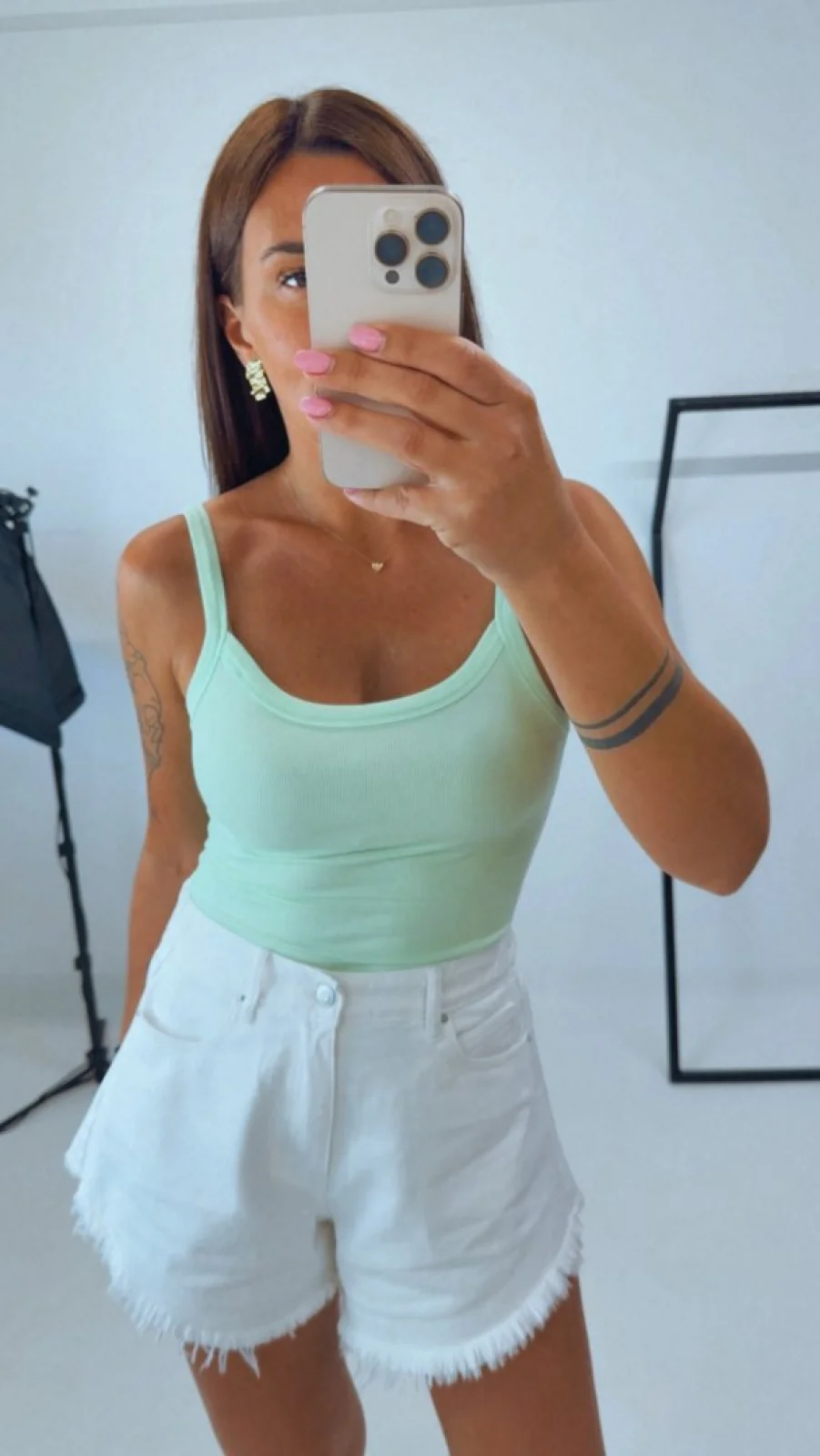 BODY GREEN