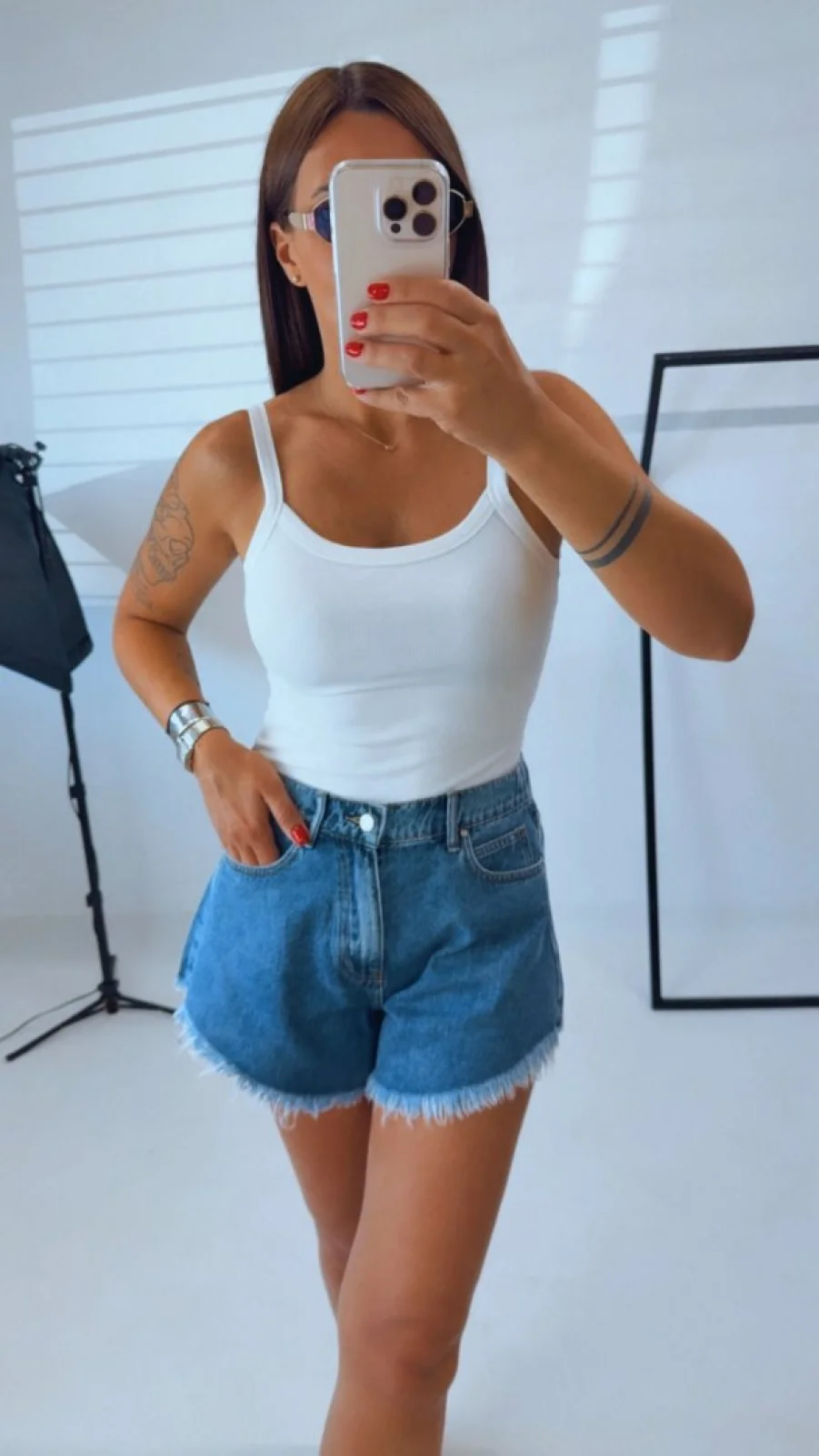 BODY WHITE V