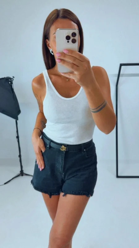 BÍLÝ TOP II