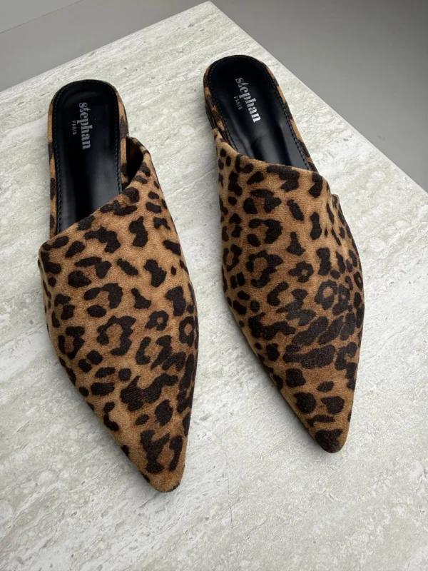 NAZOUVÁKY LEOPARD