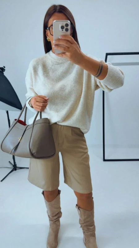 OVERSIZED BÉŽOVÝ SVETR 