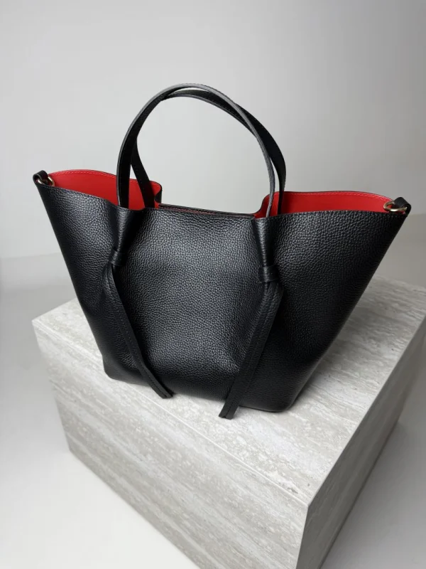 KOŽENÁ KABELKA BLACK