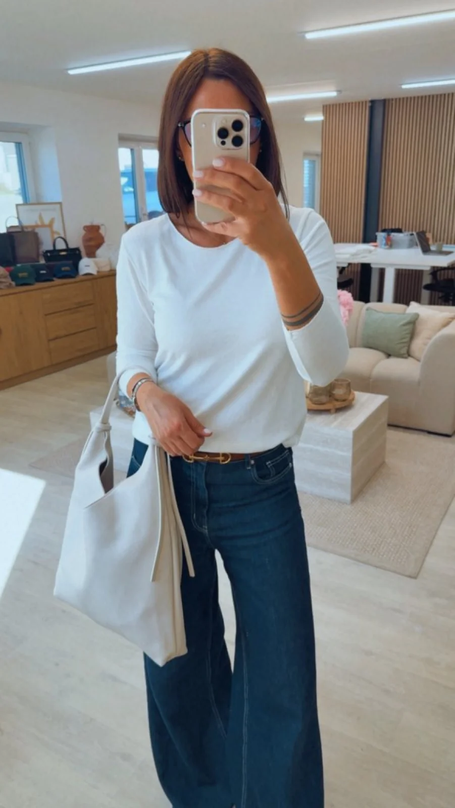 BÍLÉ ÚPLET TRIKO V