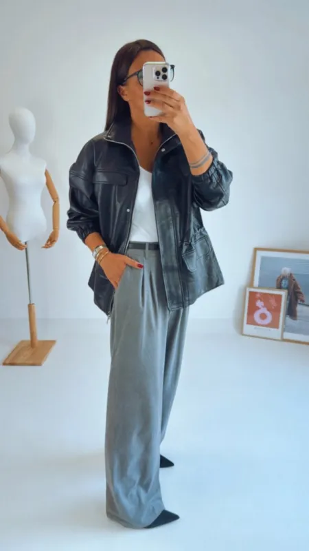 Bunda z umělé kůže