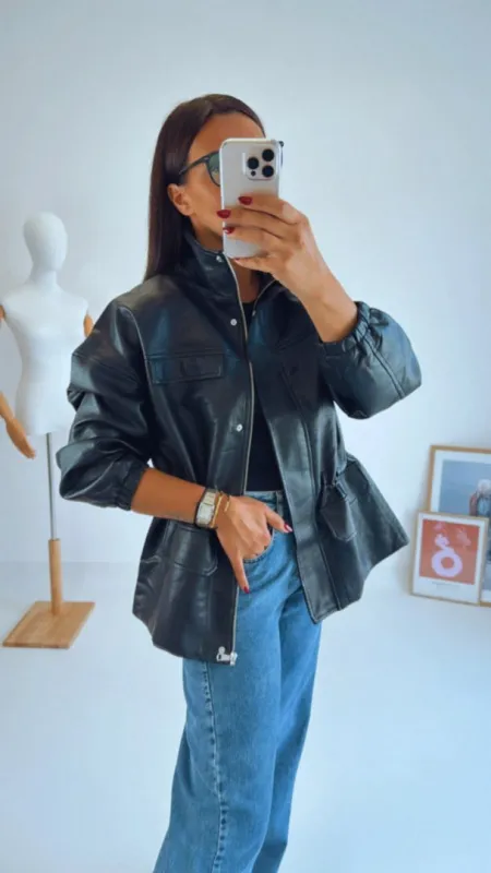 Bunda z umělé kůže