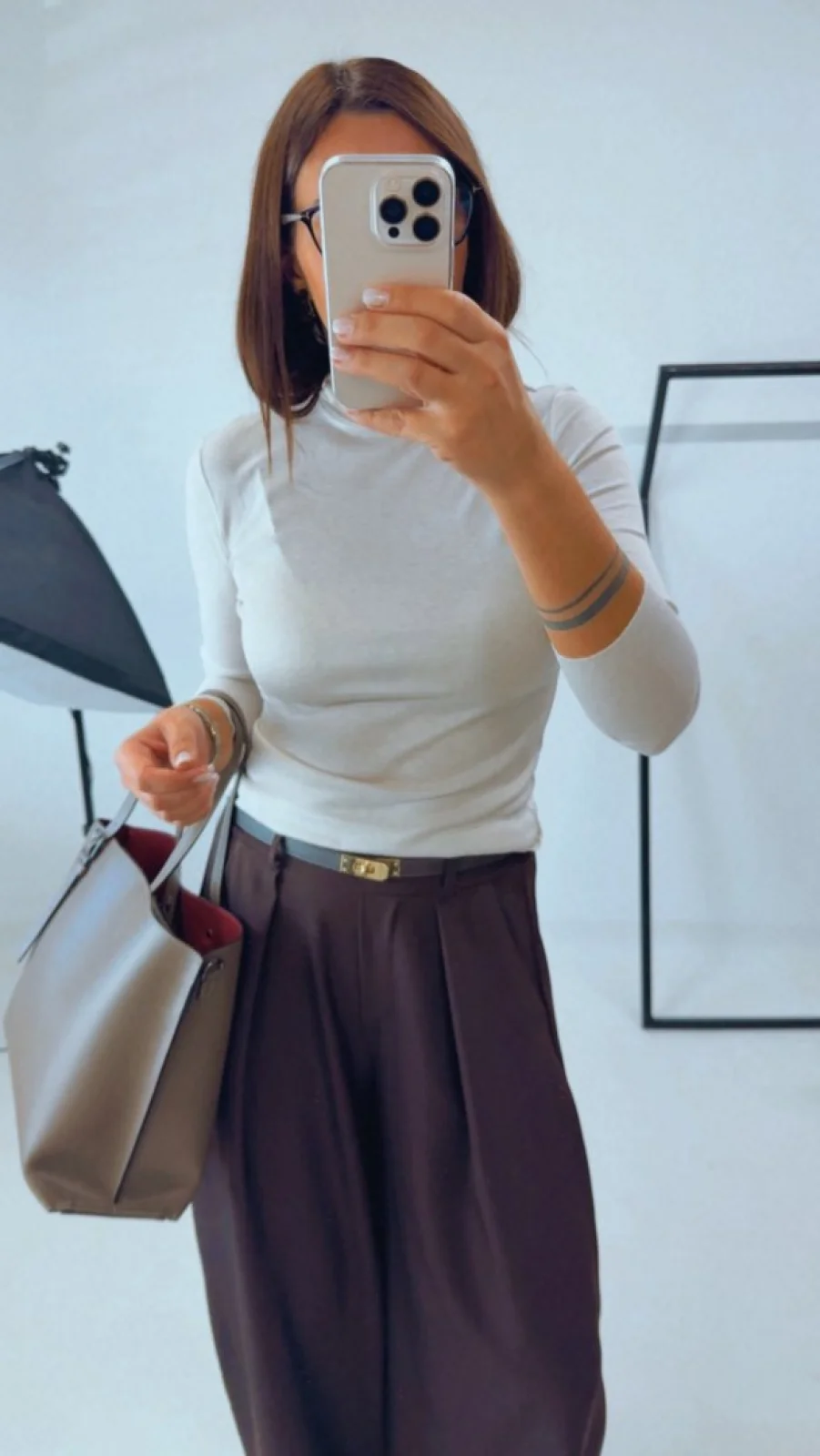 BASIC TOP BEIGE