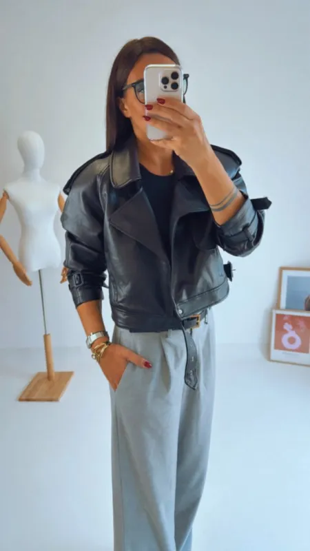 ČERNÝ KOŽENKOVÝ KŘIVÁK