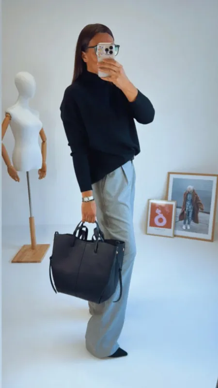 OVERSIZED SVETR BLACK