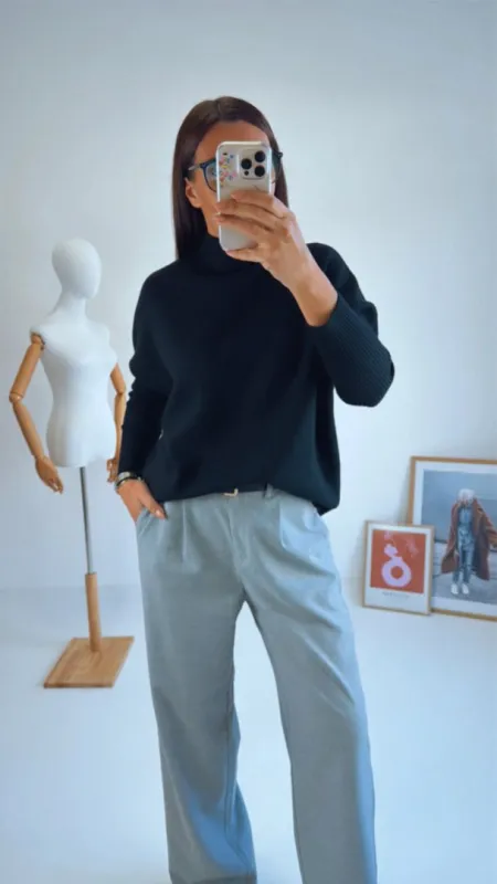 OVERSIZED SVETR BLACK