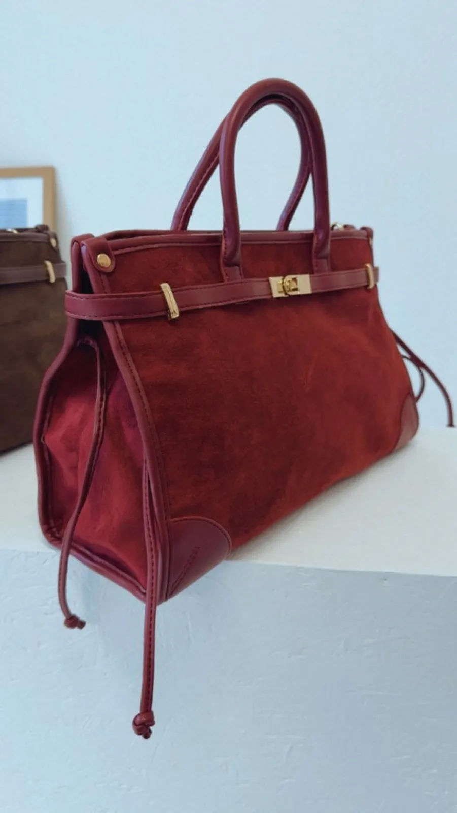 Semišová kabelka bordó