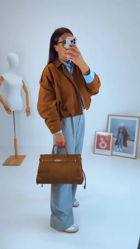 OVERSIZED CAMEL BUNDA