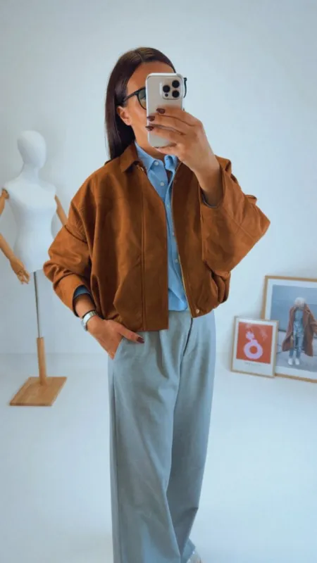 OVERSIZED CAMEL BUNDA