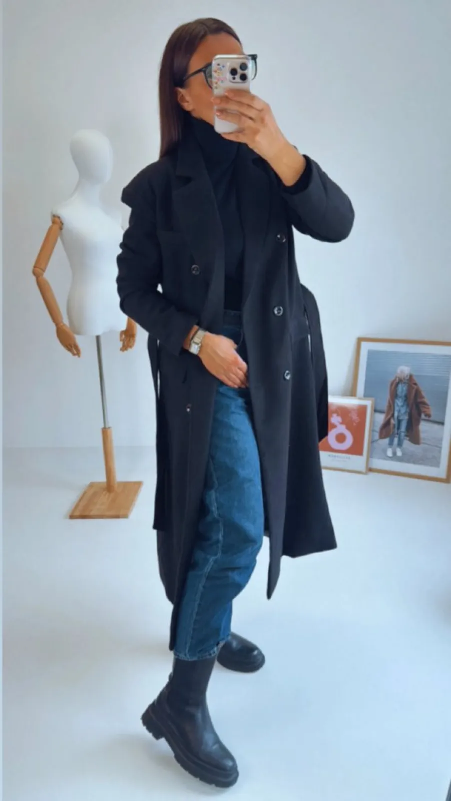 ČERNÝ ZIMNÍ KABÁT 