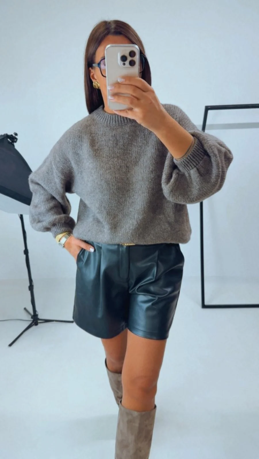 OVERSIZED SVETR MOCCA III